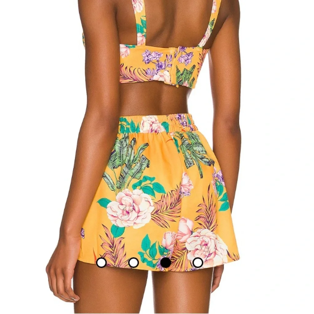 Agua Bendita x Revolve Roxanne Short in Mango Floral size XS - Picture 5 of 10